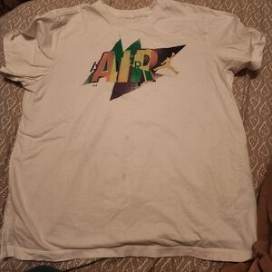 AIR JORDAN TSHIRT Xl